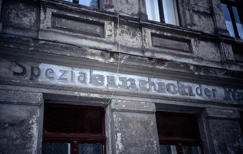 Görlitz, Jauernicker Str. 38, 14.12.1996 (2).jpg - Spezialausschank der ...